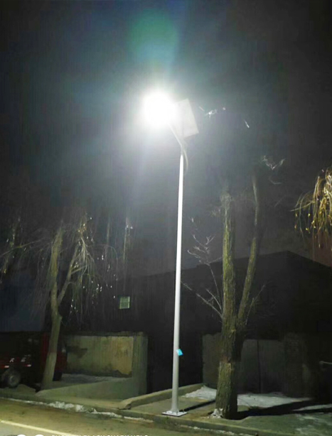 积石山县霍尔果斯太阳能路灯项目