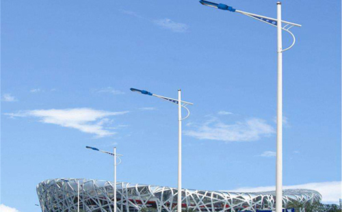 霍尔果斯LED路灯怎么选？众城照明解析高效节能新趋势